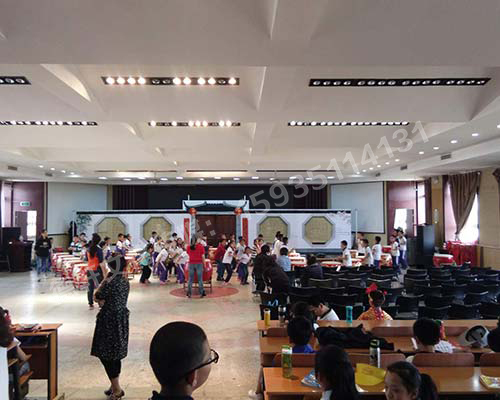 六一兒童節(jié)做的背景墻道具